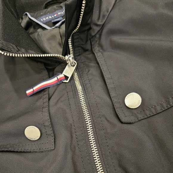 Tommy Hilfiger Rain Jacket - SIZE M - Picture 10 of 16